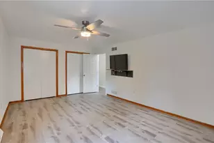 2525 Country Side Ln, Pittsburgh, PA 15090 - Photo 33