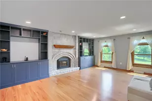 2525 Country Side Ln, Pittsburgh, PA 15090 - Photo 5