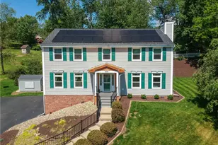 2525 Country Side Ln, Pittsburgh, PA 15090 - Photo 9