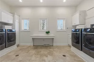 308 Sutherland Dr, Peters Township, PA 15367 - Photo 19
