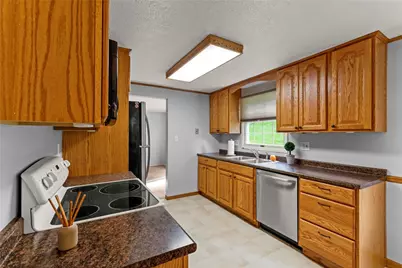 140 Deer Drive, South Strabane, PA 15301 - Photo 9