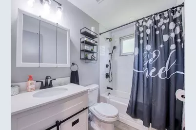 120 Elmwood Dr, Pittsburgh, PA 15116 - Photo 29