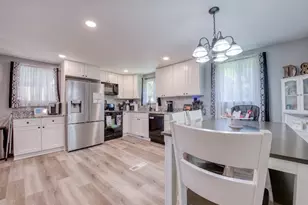 120 Elmwood Dr, Pittsburgh, PA 15116 - Photo 15