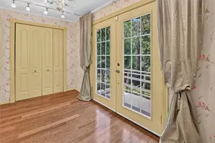 693 Orchard Ave, Pittsburgh, PA 15202 - Photo 11