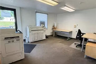 523 W Main St, Carnegie, PA 15106 - Photo 5