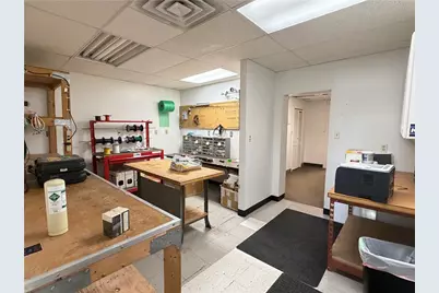 523 W Main Street, Carnegie, PA 15106 - Photo 9