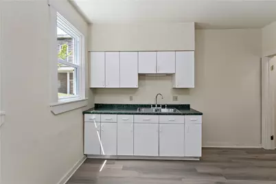 2722 Mission St, Pittsburgh, PA 15203 - Photo 9
