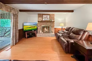 103 Lakeview Dr, Robinson Twp, PA 15136 - Photo 7