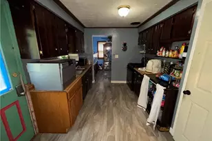 6806 Vara Dr, South Park, PA 15236 - Photo 13