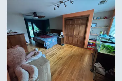 6806 Vara Dr, South Park, PA 15236 - Photo 17