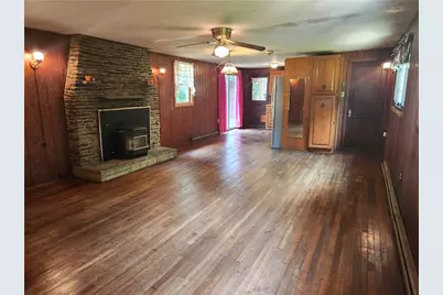 223 S Benbrook Rd, Center Township, PA 16001 - Photo 7