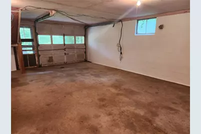 223 S Benbrook Rd, Center Township, PA 16001 - Photo 25