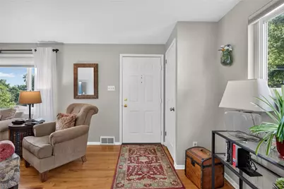 265 Oaklyn Rd., Bethel Park, PA 15102 - Photo 3