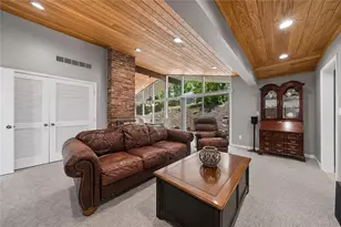 675 N Wade Ave, East Washington Boro, PA 15301 - Photo 15