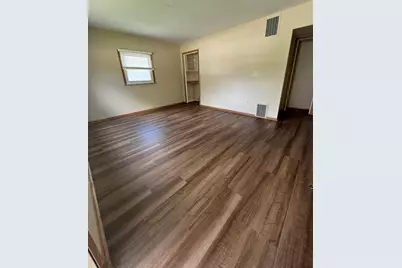 877 Riverview Ave, Baden, PA 15005 - Photo 7