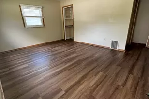 877 Riverview Ave, Baden, PA 15005 - Photo 7