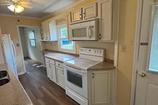 877 Riverview Ave, Baden, PA 15005 - Photo 5