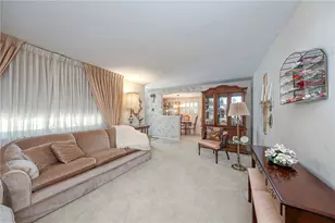 422 Woodrift Ln, Pittsburgh, PA 15236 - Photo 3