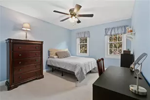 2474 Wedgewood Dr, Pittsburgh, PA 15090 - Photo 29