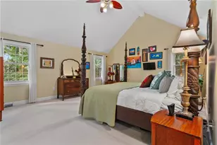 2474 Wedgewood Dr, Pittsburgh, PA 15090 - Photo 21