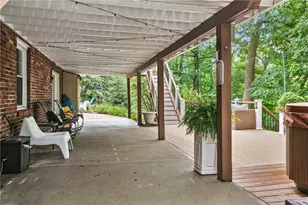 2474 Wedgewood Dr, Pittsburgh, PA 15090 - Photo 43