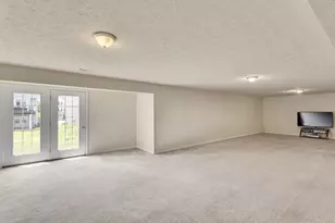 105 Birdie Dr, Cranberry Township, PA 16066 - Photo 15