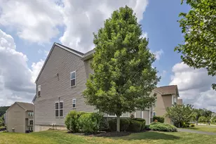 105 Birdie Dr, Cranberry Township, PA 16066 - Photo 3