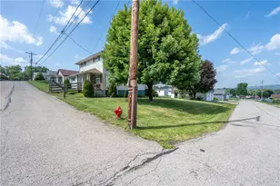 58 Poplar St, Derry Township, PA 15717 - Photo 3