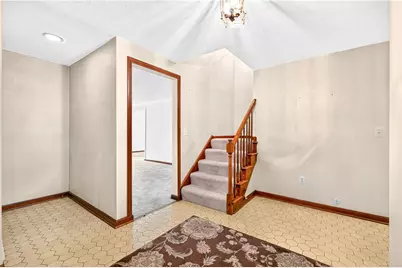 1593 Oakleaf Ln, Pittsburgh, PA 15237 - Photo 7