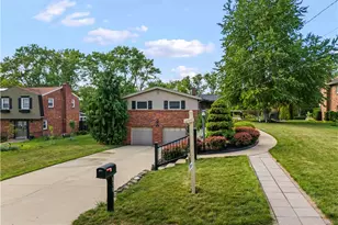 636 Aljo Dr, Pittsburgh, PA 15241 - Photo 3