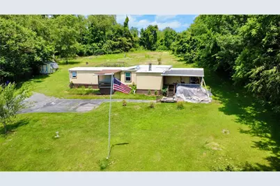 1238 Pinewood Rd, Irwin, PA 15642 - Photo 1