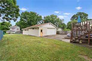 648 Chestnut St, Bridgeville, PA 15017 - Photo 35