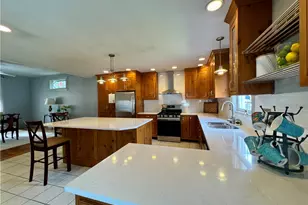 648 Chestnut St, Bridgeville, PA 15017 - Photo 5