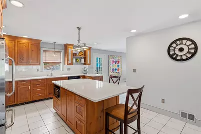 648 Chestnut St, Bridgeville, PA 15017 - Photo 11