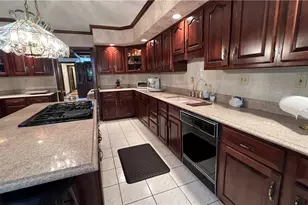 258 Cobblestone Dr, Hempfield Township, PA 15601 - Photo 7