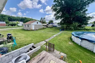 208 N 2nd St, Masontown, PA 15461 - Photo 27