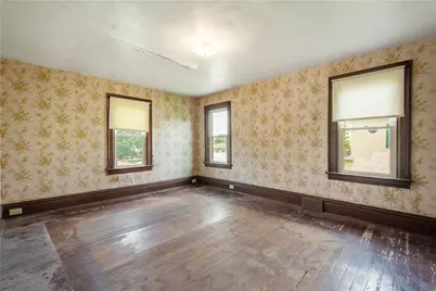 654 Orchard Ave, Bridgeville, PA 15017 - Photo 19
