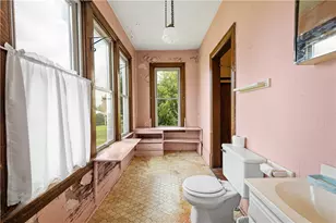 654 Orchard Ave, Bridgeville, PA 15017 - Photo 15