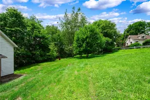 401 Penn Ave, Twp of But SE, PA 16045 - Photo 31