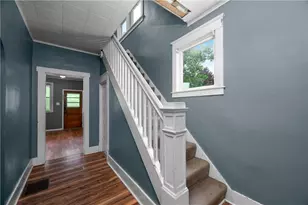 401 Penn Ave, Twp of But SE, PA 16045 - Photo 7