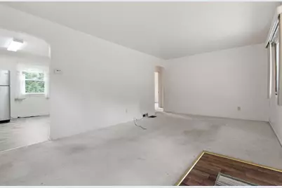 908 Upston St, Port Vue, PA 15133 - Photo 9