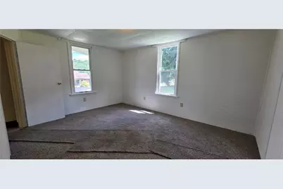 5 McKinley Ave, Smith Township, PA 15019 - Photo 19