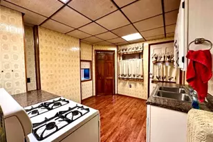 1716 Middle St, Pittsburgh, PA 15215 - Photo 13