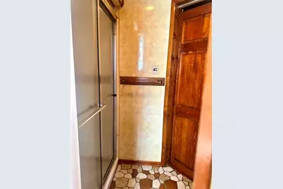 1716 Middle St, Pittsburgh, PA 15215 - Photo 15