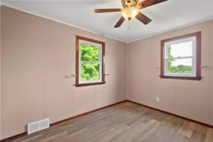 205 Mary Ellen Dr, North Versailles, PA 15137 - Photo 15