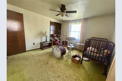 1061 Old Post Rd, South Park, PA 15129 - Photo 27
