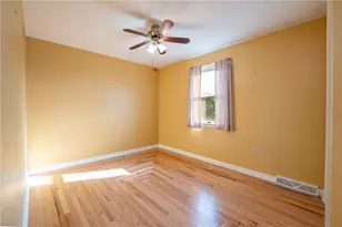 32 Saddlebrook Dr, Hempfield Township, PA 15601 - Photo 35