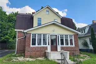 916 Harrison St, New Castle, PA 16101 - Photo 1