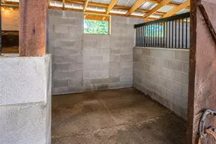 911 Whitten Hollow Rd, Upper Burrell, PA 15068 - Photo 43