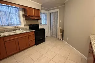 423 Sharon Rd, Beaver, PA 15009 - Photo 7
